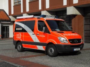 car-van-transport-vehicle-fire-truck-motor-vehicle-761461-pxhere.com