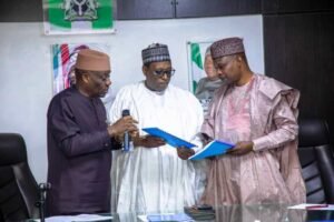 Dr.-Alausa-handover-to-new-Minister-of-State1