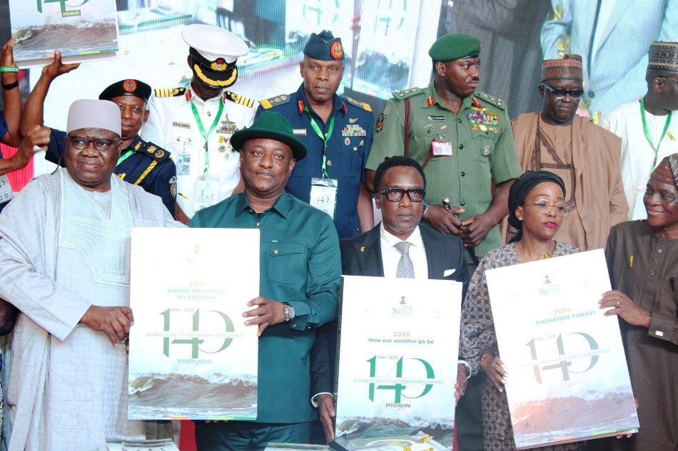 (First Roll, 2ND From Left) Hon. Minister of Aviation and Aerospace Development, Festus Keyamo SAN and Permanent Secretary of the Ministry during official unveiling of the 2026 Seasonal Climate Prediction.